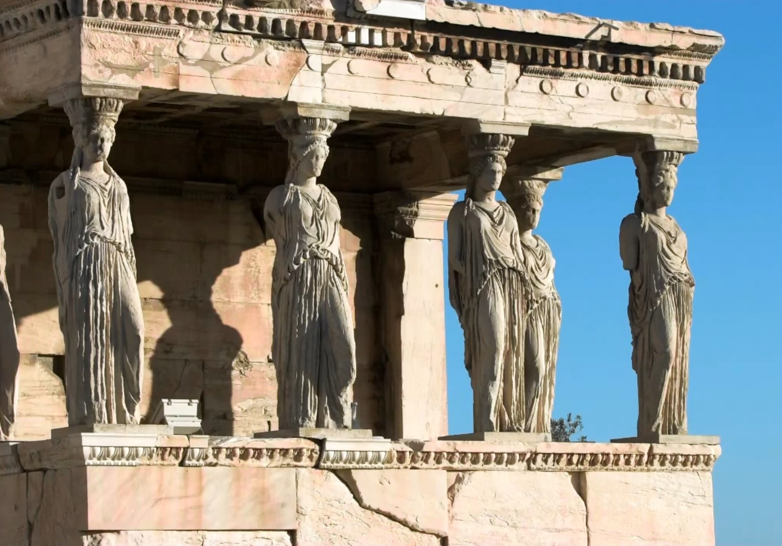 Афины - город богов